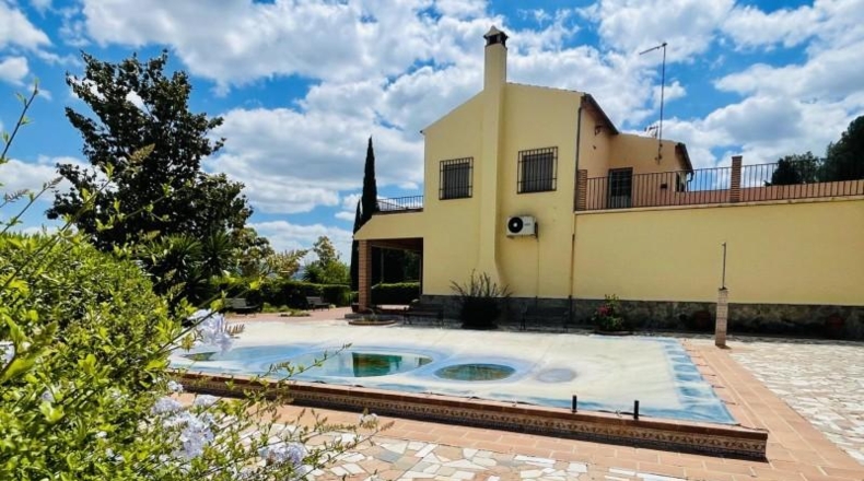 Málaga - Antequera - 4604m2