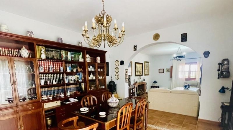 Málaga - Antequera - 4604m2
