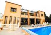 Отдельно стоящий дом с участком на продажу в городе Campo-Mijas Фото