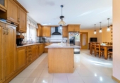 Chalet independiente con terreno en venta en la España, Torrelodones Colonia, ref: TR315462 foto