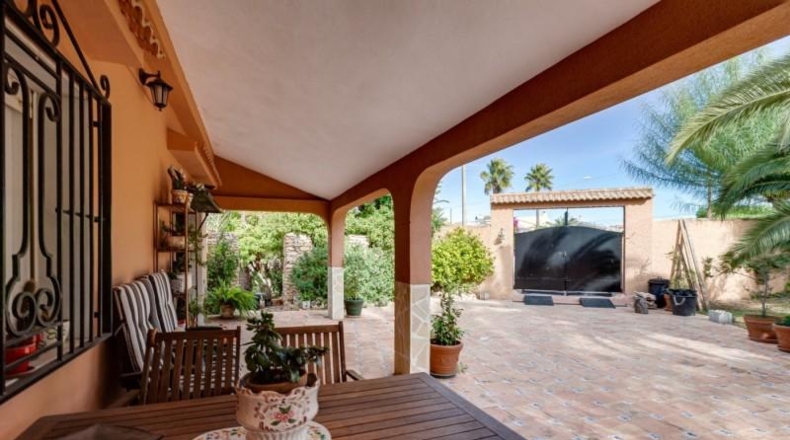 Alicante - Torrevieja - 1850m2