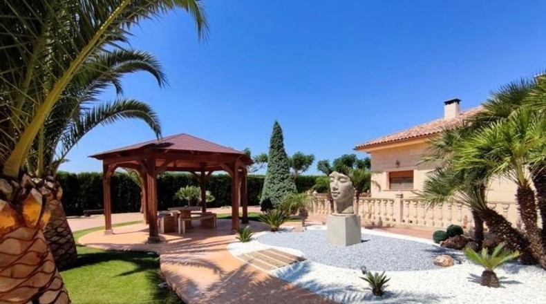 Alicante - Asp - 10676m2