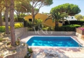 Chalet independiente con terreno en venta en la España, Calella de Palafrugell, ref: TR141818 foto
