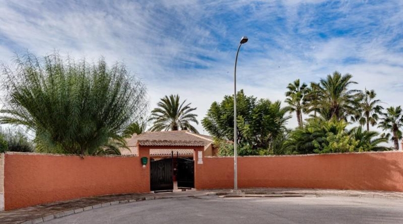 Аликанте - Torrevieja - 371m2