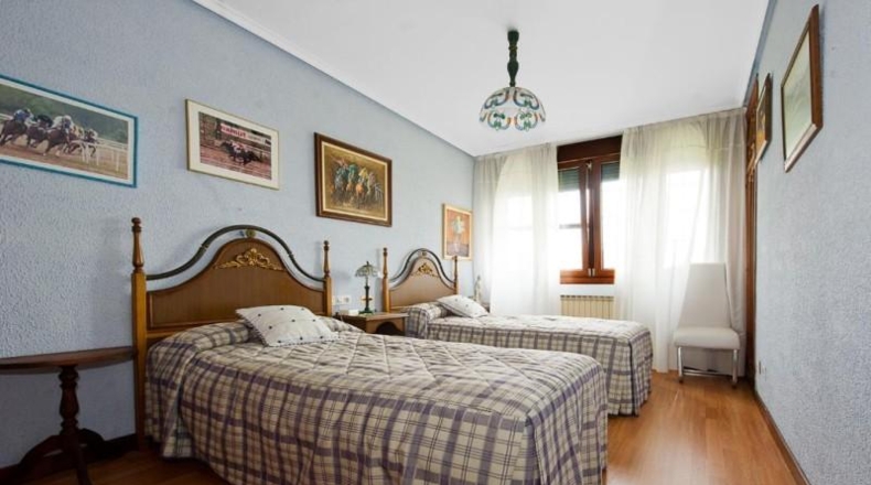 Cantabria - Ларедо - 2731m2