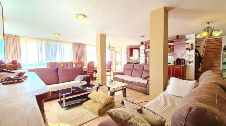 Santa Cruz de Tenerife - Candelaria - 3054m2