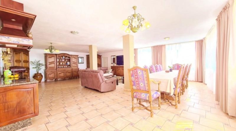 Santa Cruz de Tenerife - Candelaria - 3054m2