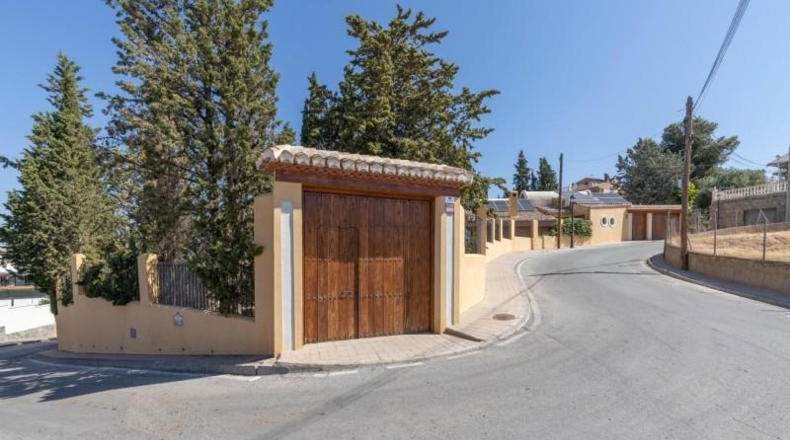 Granada - Huétor Vega - 1667m2
