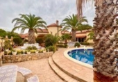 Chalet independiente con terreno en venta en la España, Mont-roig del Camp, ref: TR152368 foto