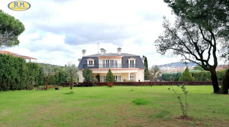 Cáceres - Càceres - 2533m2