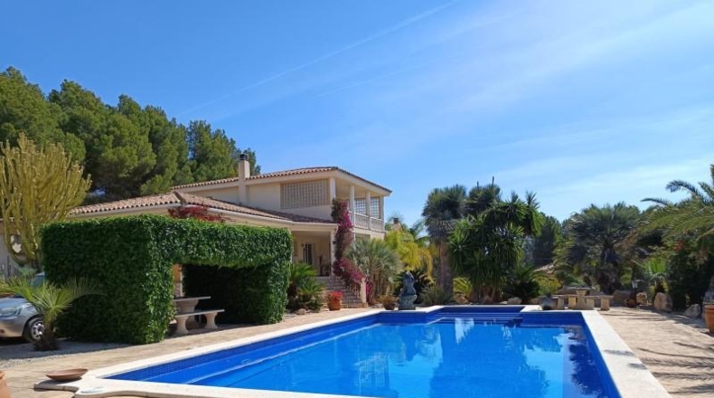 Tarragona - l'Ametlla de Mar - 3724m2