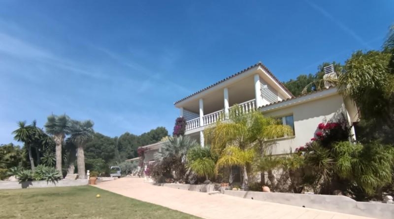 Tarragona - l'Ametlla de Mar - 3724m2