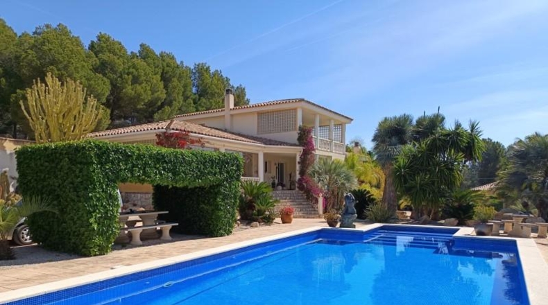 Tarragona - l'Ametlla de Mar - 3724m2