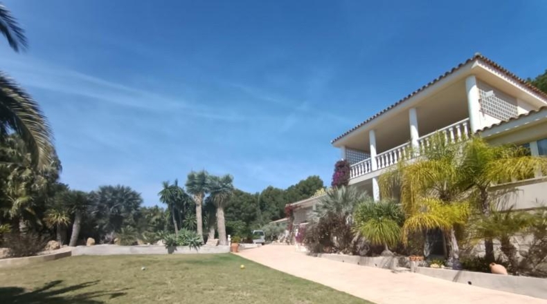 Tarragona - l'Ametlla de Mar - 3724m2