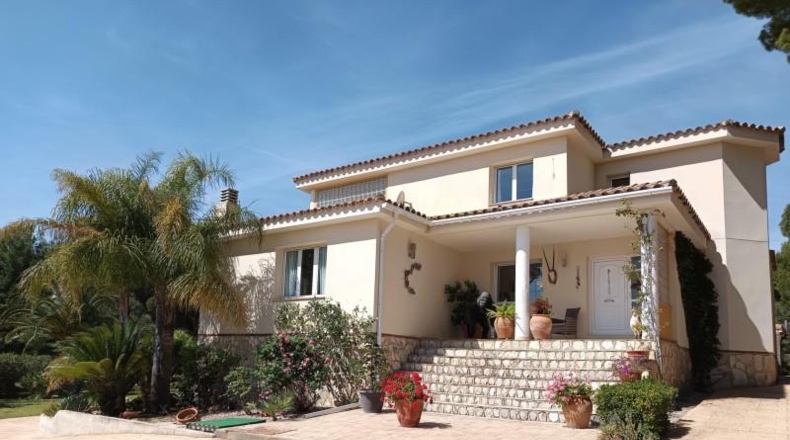 Tarragona - l'Ametlla de Mar - 3724m2