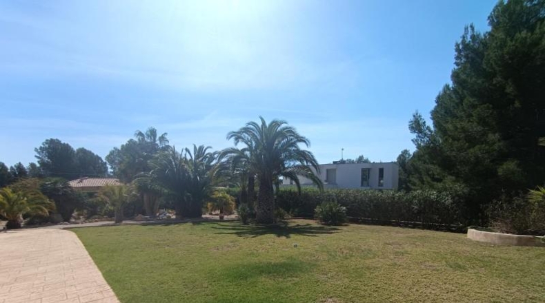 Tarragona - l'Ametlla de Mar - 3724m2