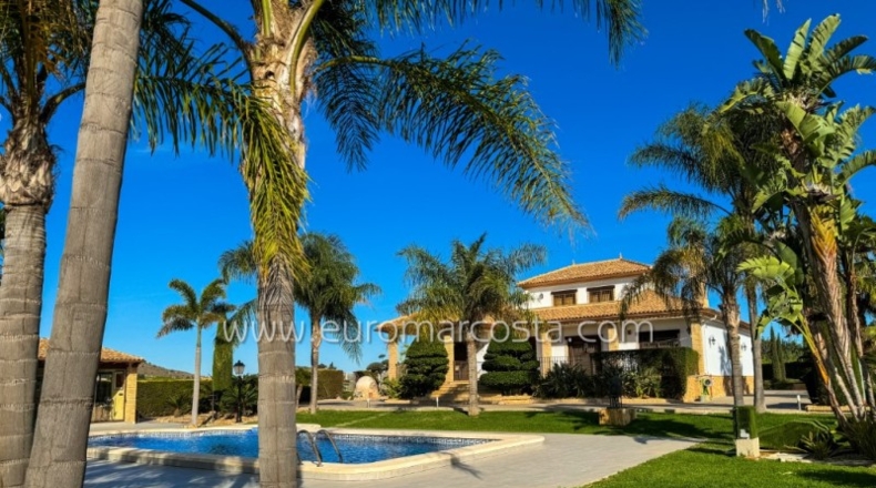 Alicante - Oriola - 9600m2