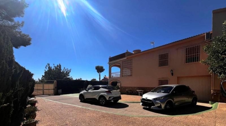Аликанте - Benidorm - 902m2
