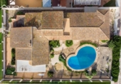 Отдельно стоящий дом с участком на продажу в городе Gandia Фото