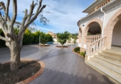 Chalet independiente con terreno en venta en la España, Rojales, ref: TR380308 foto
