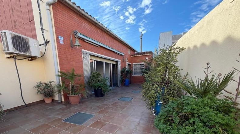 Barcelona - Cornellà de Llobregat - 345m2
