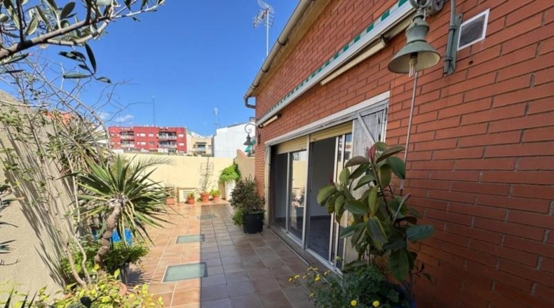 Barcelona - Cornellà de Llobregat - 345m2