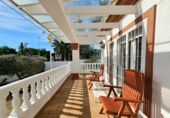Chalet independiente con terreno en venta en la España, Orihuela, ref: TR369926 foto
