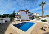 Chalet independiente con terreno en venta en la España, Orihuela, ref: TR369926 foto