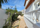 Chalet independiente con terreno en venta en la España, Orihuela, ref: TR369926 foto