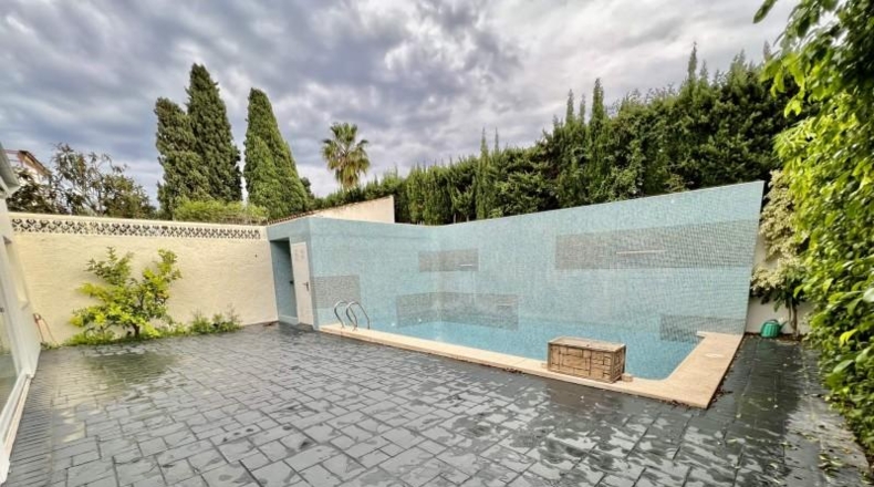 Alicante - Alfaz del Pi - 391m2