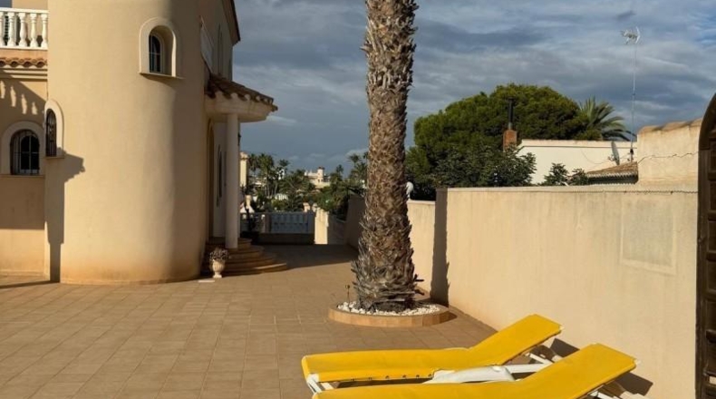 Alicante - Dehesa de Campoamor - 950m2
