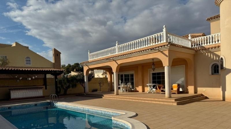 Alicante - Dehesa de Campoamor - 950m2