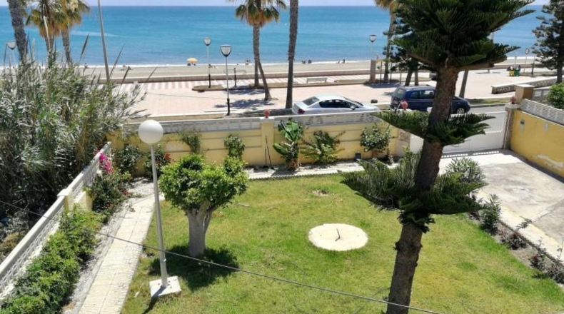 Almeria - Roquetas de Mar - 956m2