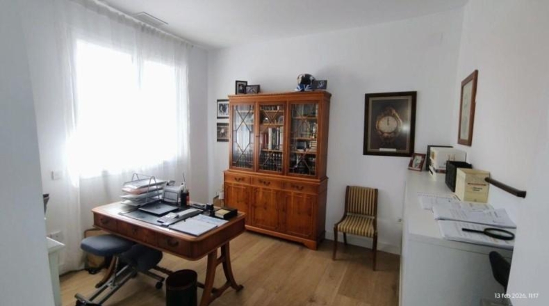 Sevilla - Паломарес-дель-Рио - 2427m2