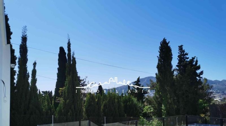 Alicante - Альфаз-дель-Пи - 2000m2