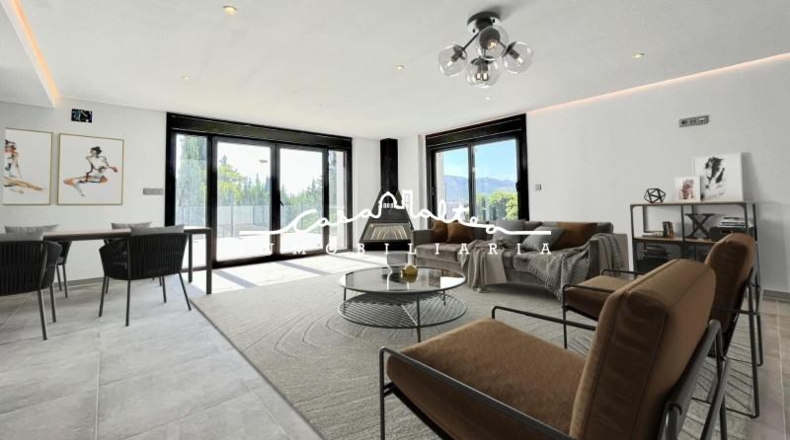 Alicante - Альфаз-дель-Пи - 2000m2