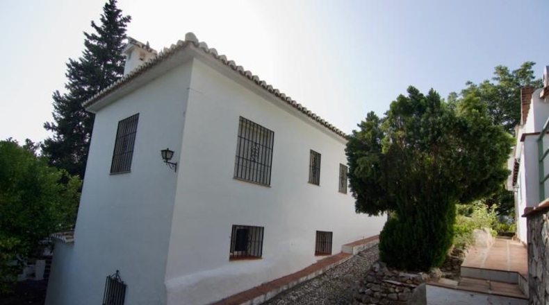 Malaga - Алаурин-эль-Гранде - 9000m2