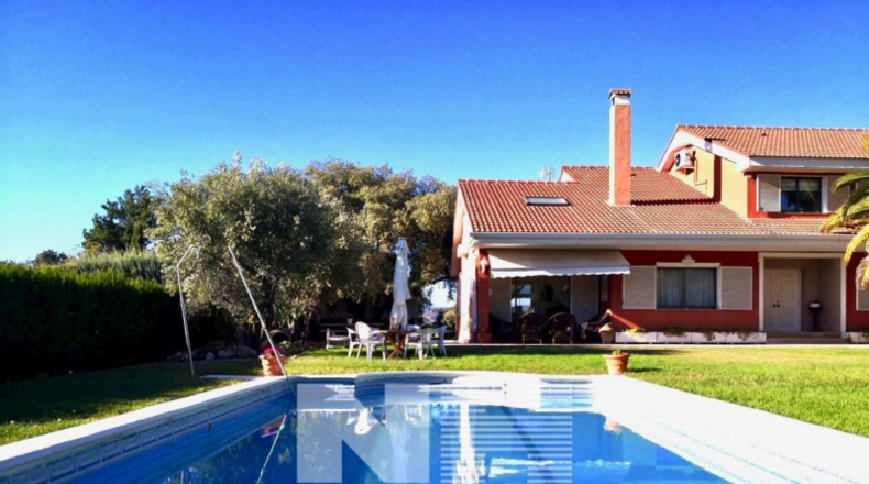 Comunidad de Madrid - Las Rozas de Madrid - 2530m2