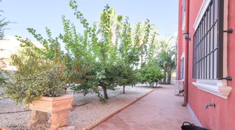 Alicante - Torrevieja - 1600m2