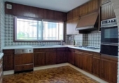 Отдельно стоящий дом с участком на продажу в городе Виго Фото