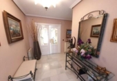 Chalet independiente con terreno en venta en la España, Benidorm, ref: TR161929 foto