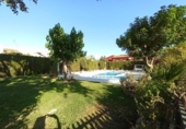 Chalet independiente con terreno en venta en la España, Alicante, ref: TR162853 foto