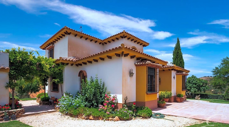 Málaga - Archidona - 75000m2