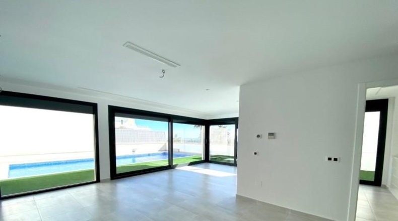 Alicante - San Miguel de Salinas - 451m2