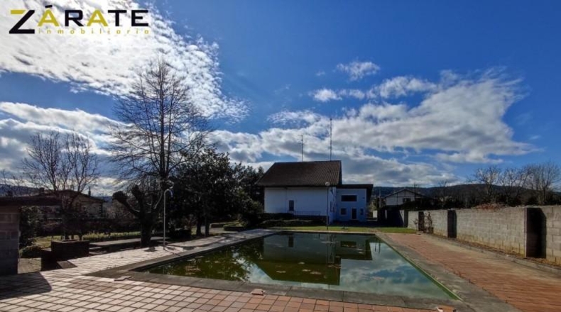 Vizcaya - Larrabezúa - 400m2