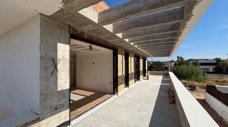 Valencia - La Eliana - 447m2