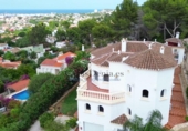Xalet independent amb terreny en venda a la España, Dénia, ref.: TR345466 foto