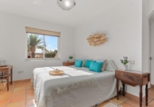 Chalet independiente con terreno en venta en la España, El Campello, ref: TR376930 foto