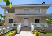 Chalet independiente con terreno en venta en la España, Salou, ref: TR320717 foto