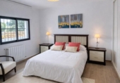 Chalet independiente con terreno en venta en la España, La Nucia, ref: TR382788 foto